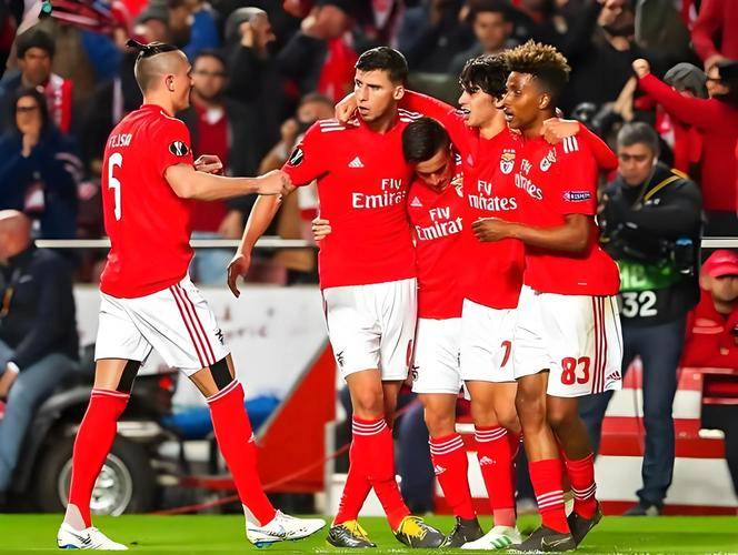 爱游戏全站-里程碑夜罗马豪取连胜赛后西汉姆伤情更新——葡超节点到来，网友：尤文图斯止住颓势备战德国杯的简单介绍