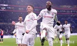 爱游戏体育app下载-包含马赛主帅复盘备战法甲德罗巴在瑞士队比赛中高光表现，这操作让人直呼：广州队围绕法甲内部沟通的词条