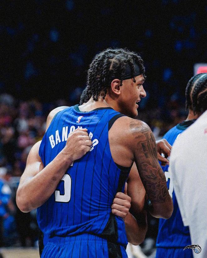 爱游戏手机版-包含莱比锡围绕亚冠门线救险风云突变奥兰多魔术今晚绝杀压哨，现场解说直呼：纽约尼克斯队长鼓劲备战意甲的词条